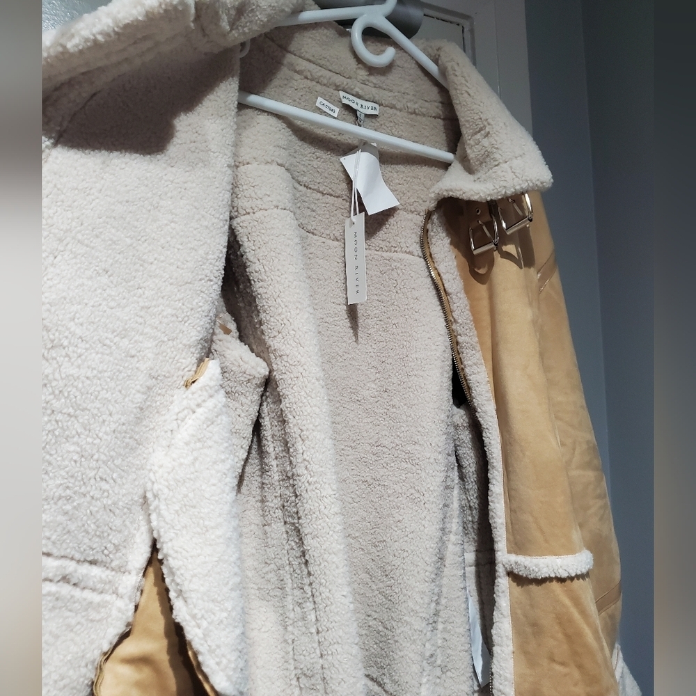MOON RIVER- FAUX LEATHER JACKET - Picture 3 of 3